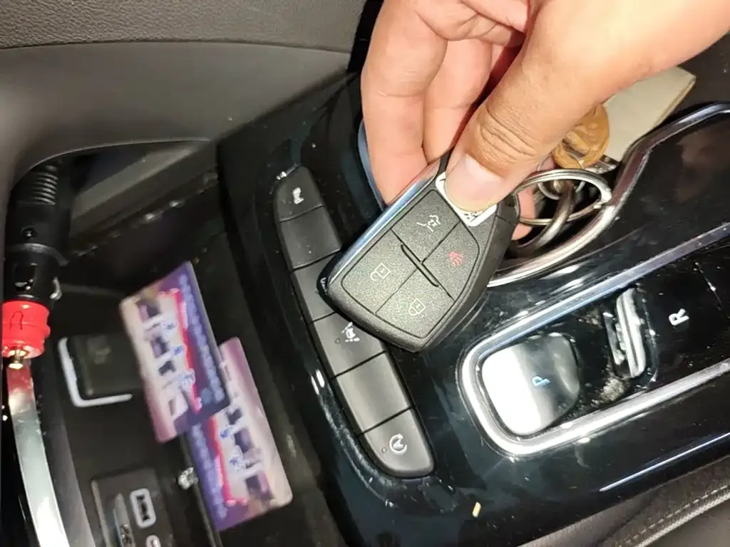 Buick Envision Plus — фото 4