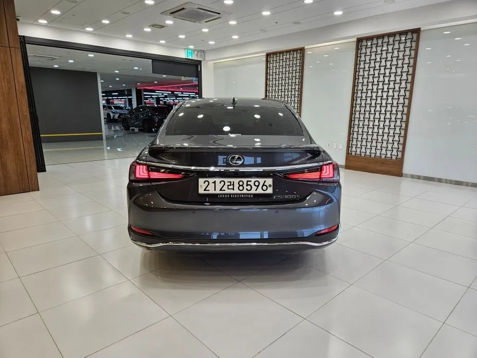 Lexus ES 2025 из KR, фото 7