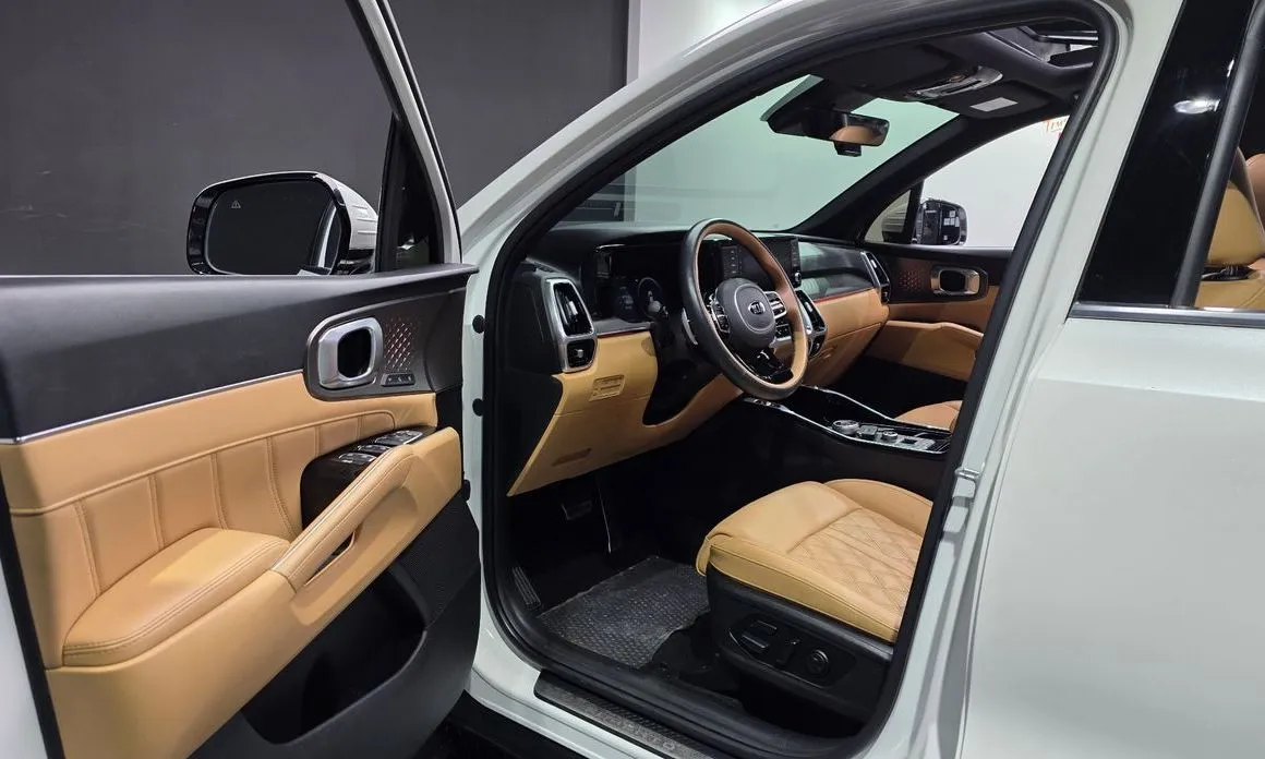 Kia Sorento — фото 8