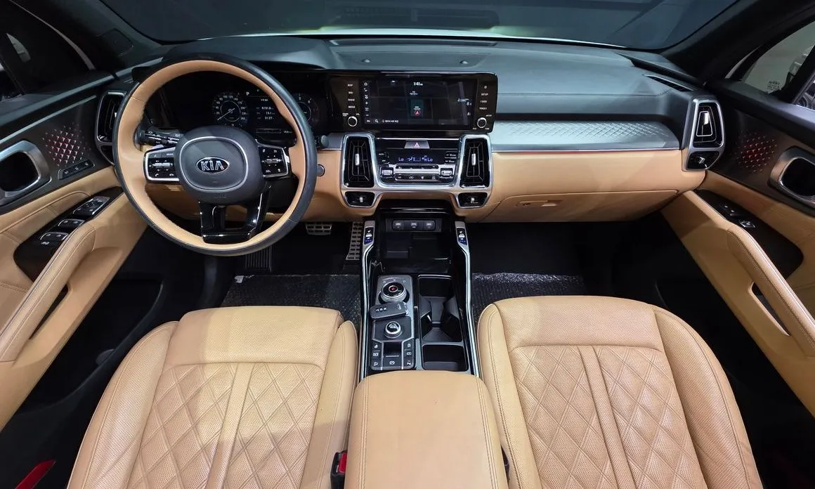Kia Sorento — фото 10