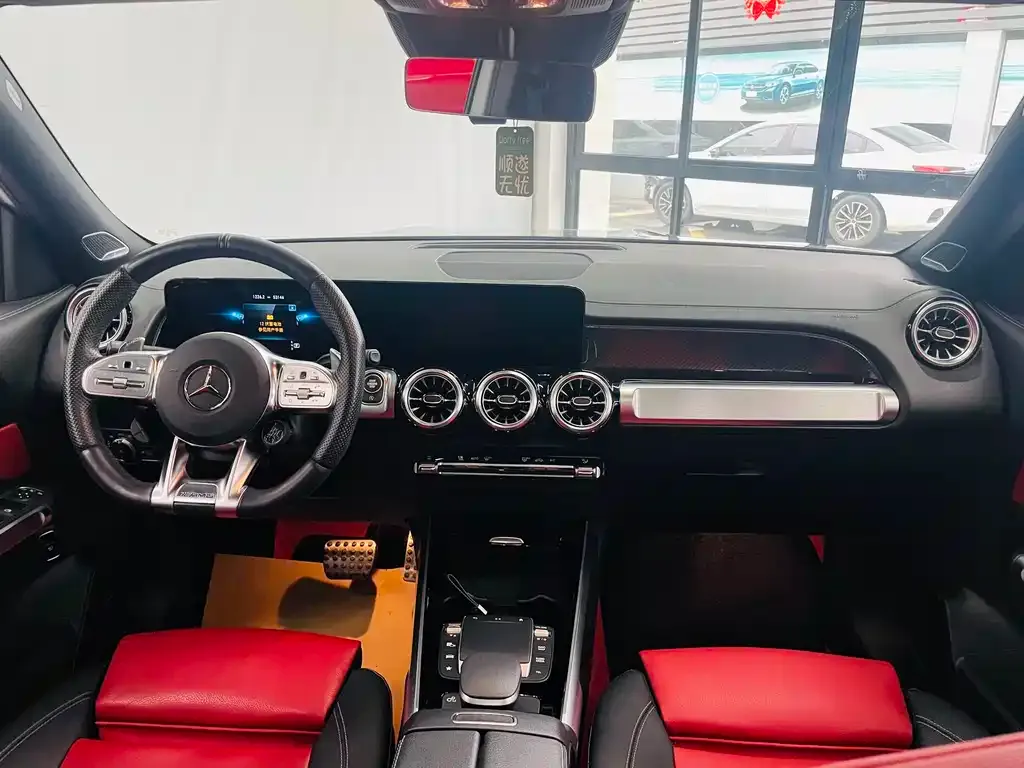 Mercedes-Benz GLB AMG 2023 из CN, фото 2