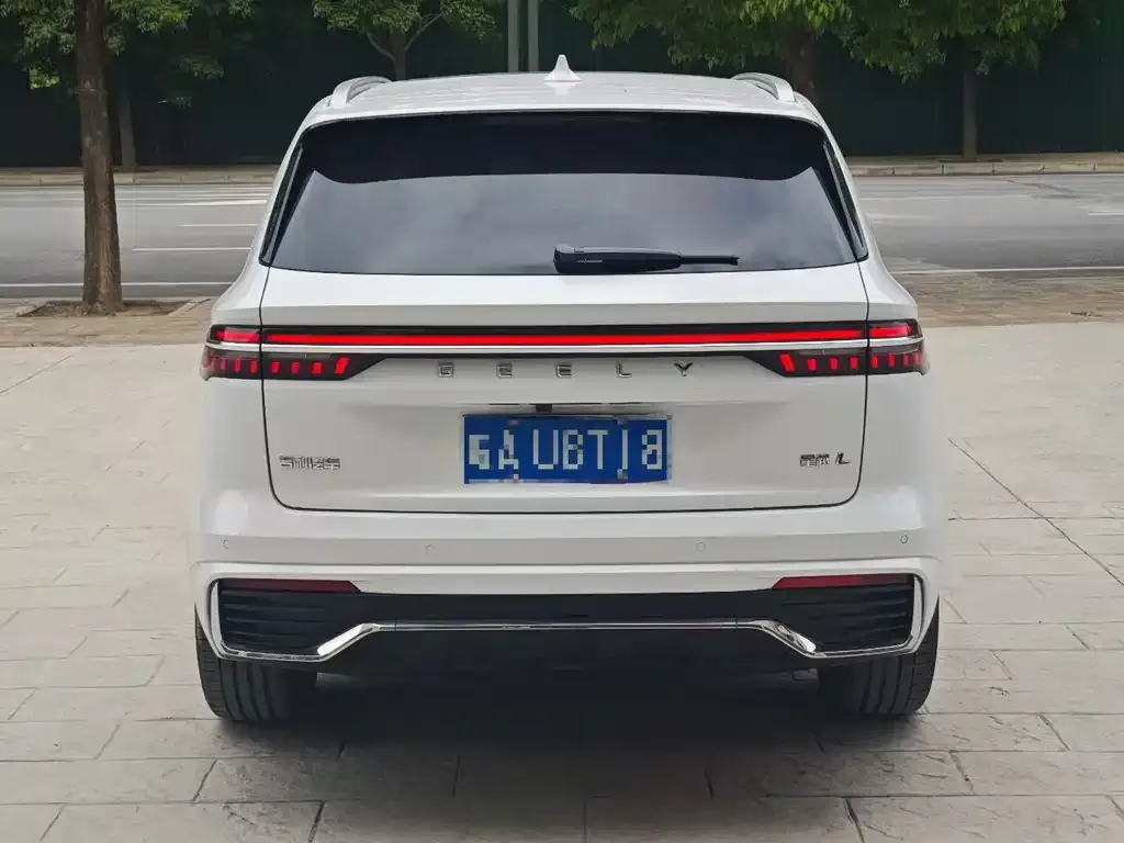 Geely Xingyue L — фото 4