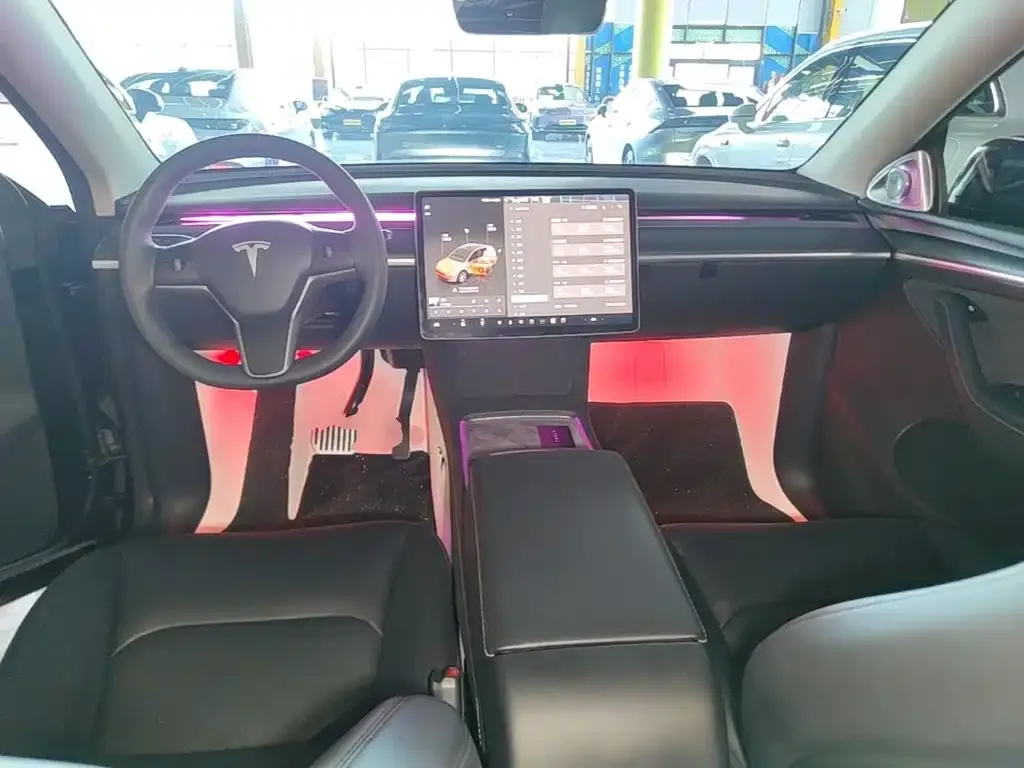 Tesla Model Y — фото 3
