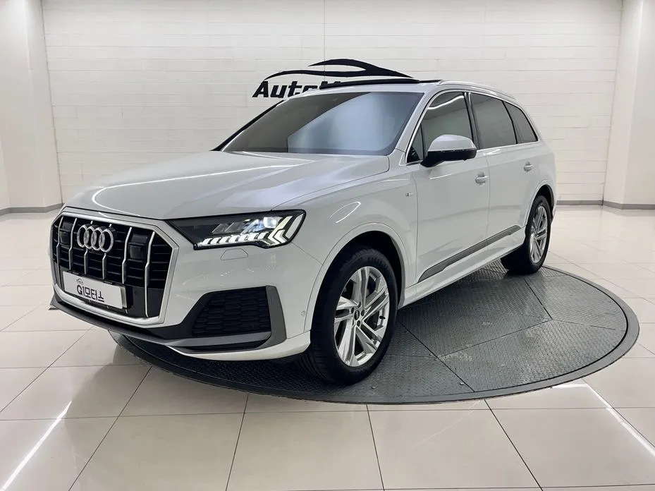 Audi Q7 — фото 5