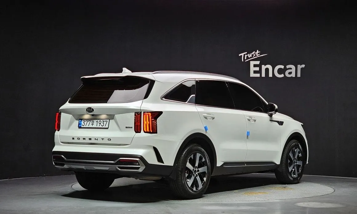 Kia Sorento — фото 4