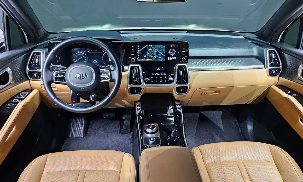 Kia Sorento — фото 10