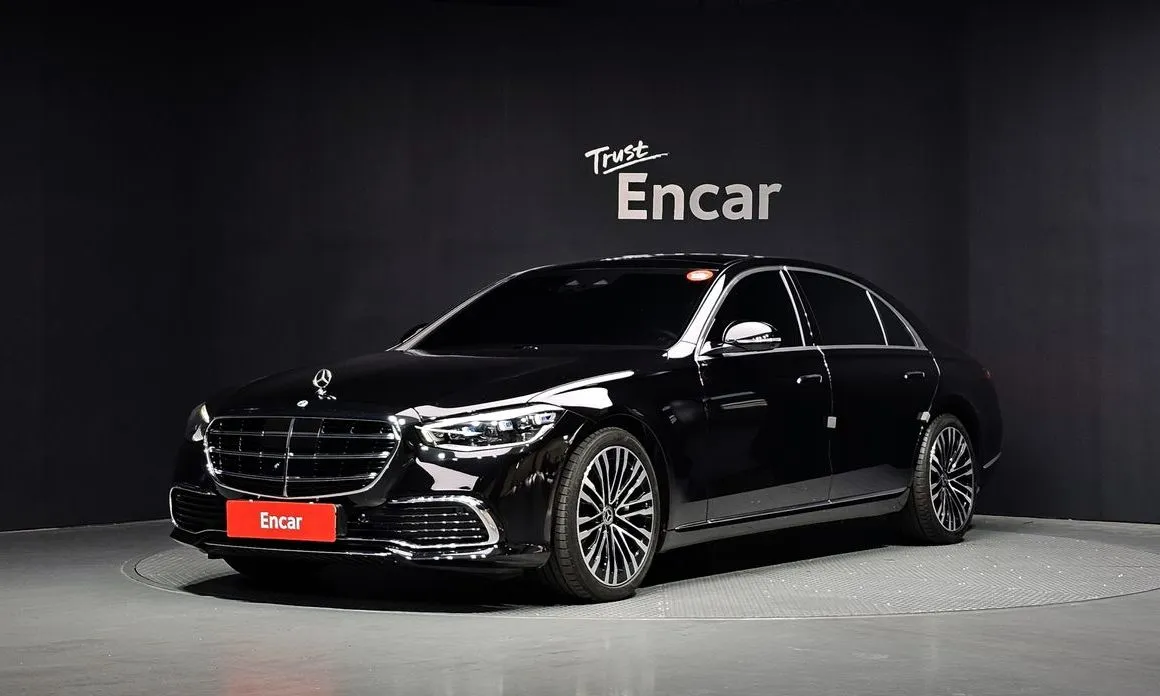 Mercedes-Benz S-Class — фото 1