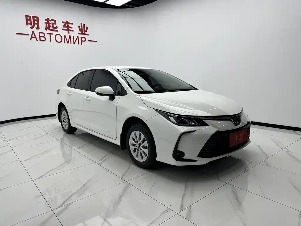 Toyota Corolla — фото 3