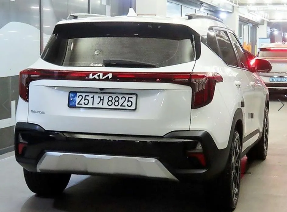 Kia Seltos — фото 7