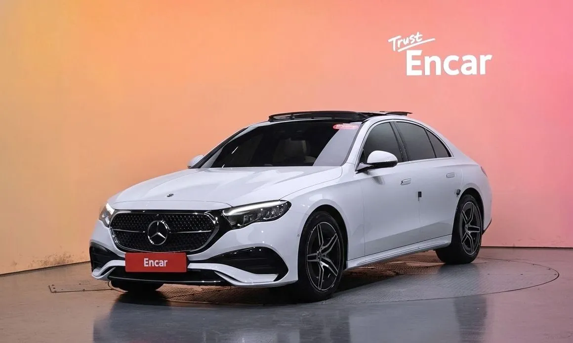 Mercedes-Benz E-Class — фото 1