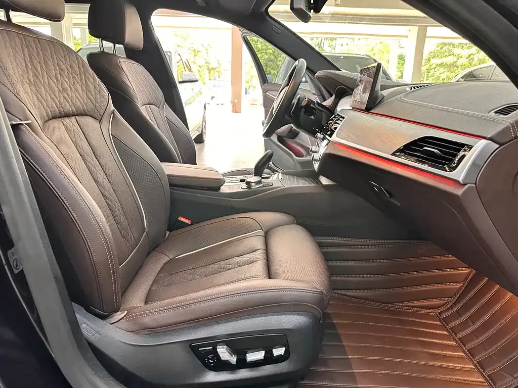BMW 5 Series — фото 2