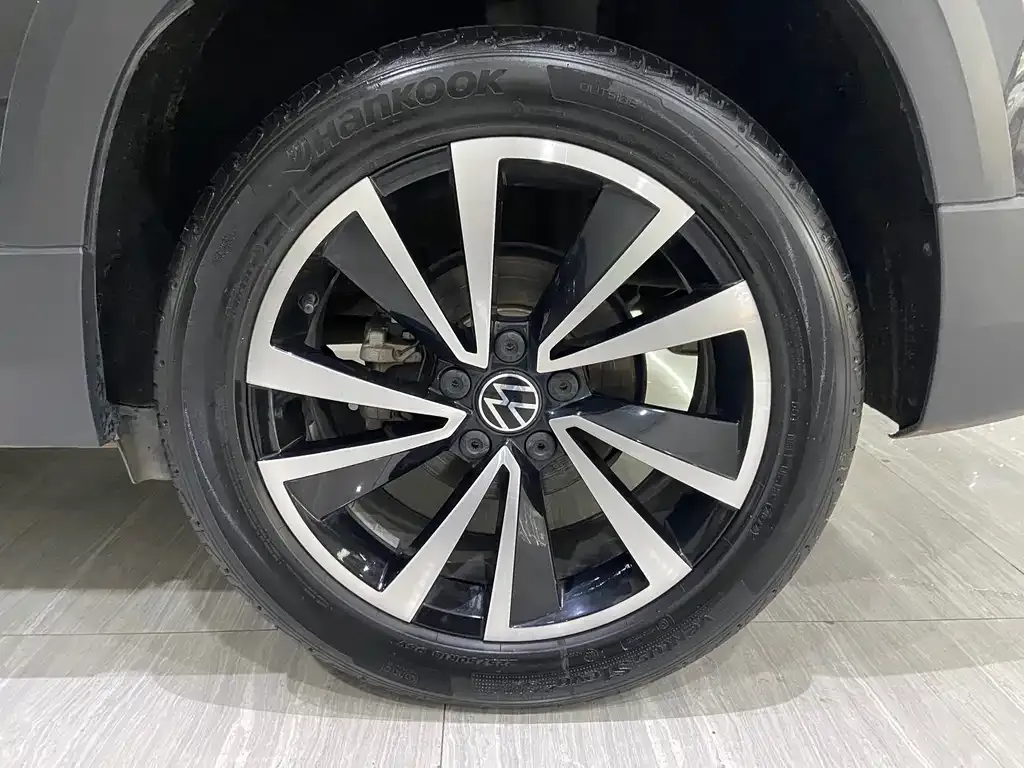 Volkswagen Tharu — фото 9