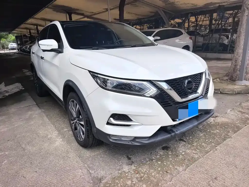 Nissan Qashqai — фото 10
