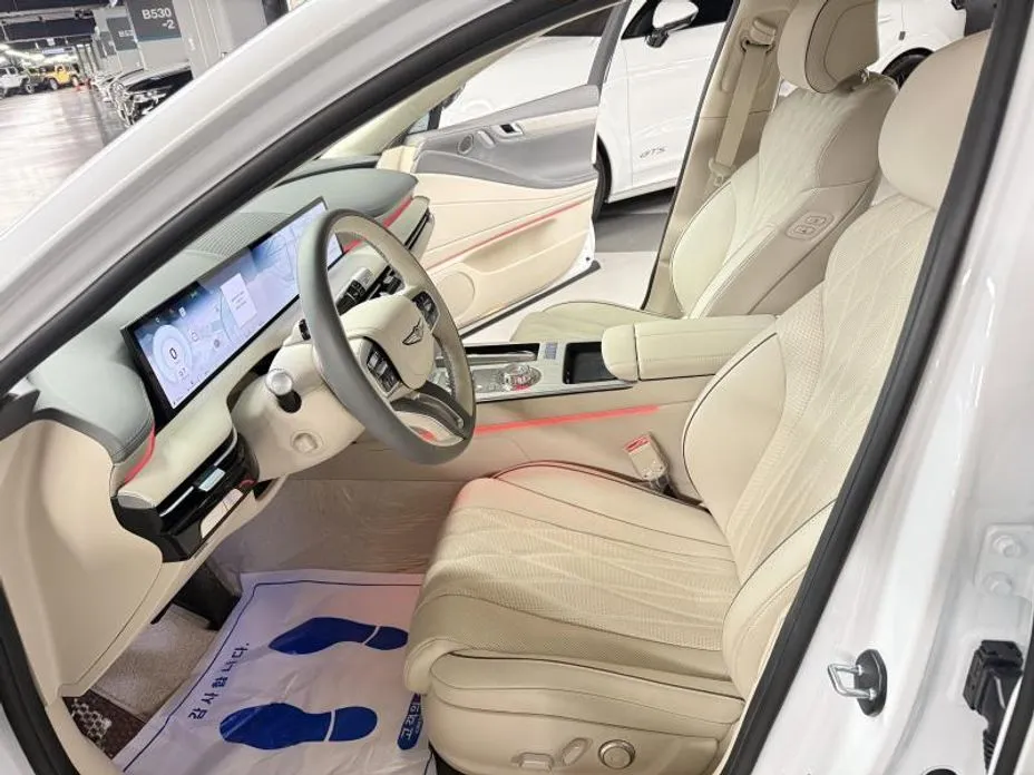 Genesis G80 — фото 10