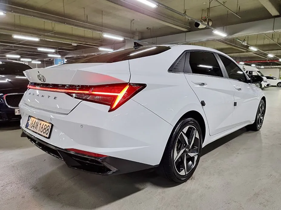 Hyundai AVANTE — фото 4