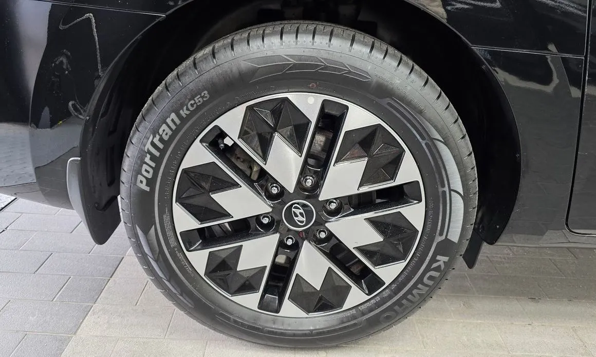 Hyundai Staria — фото 3