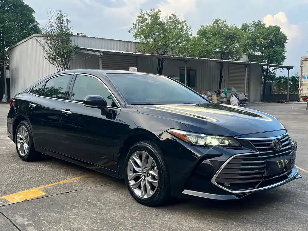 Toyota Avalon — фото 7
