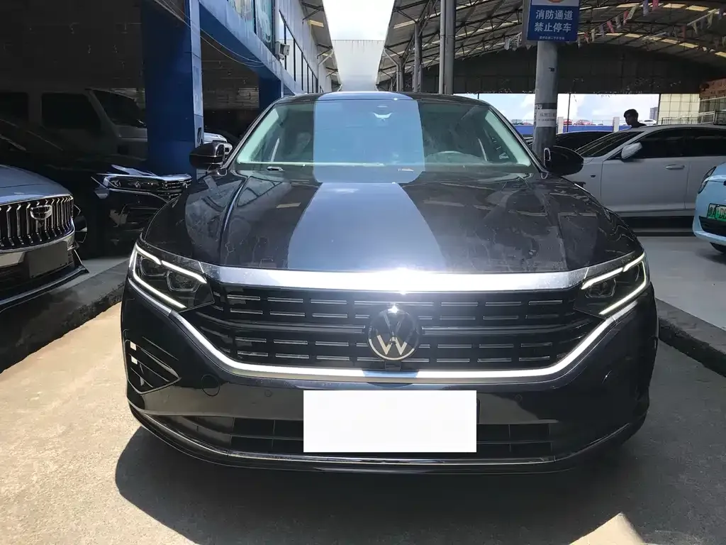 Volkswagen Passat — фото 9