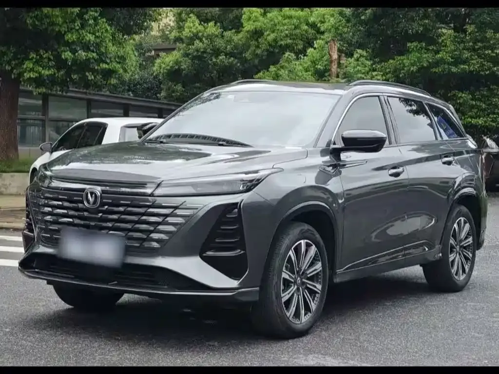 Changan CS75PLUS — фото 1