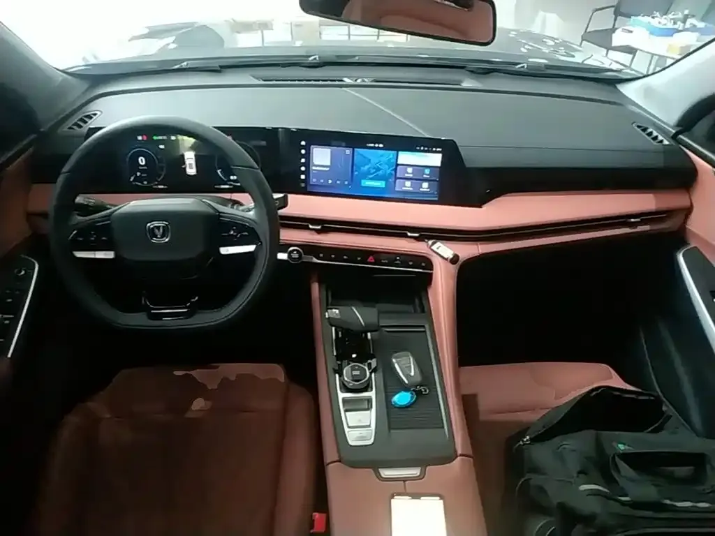 Changan CS75PLUS — фото 2