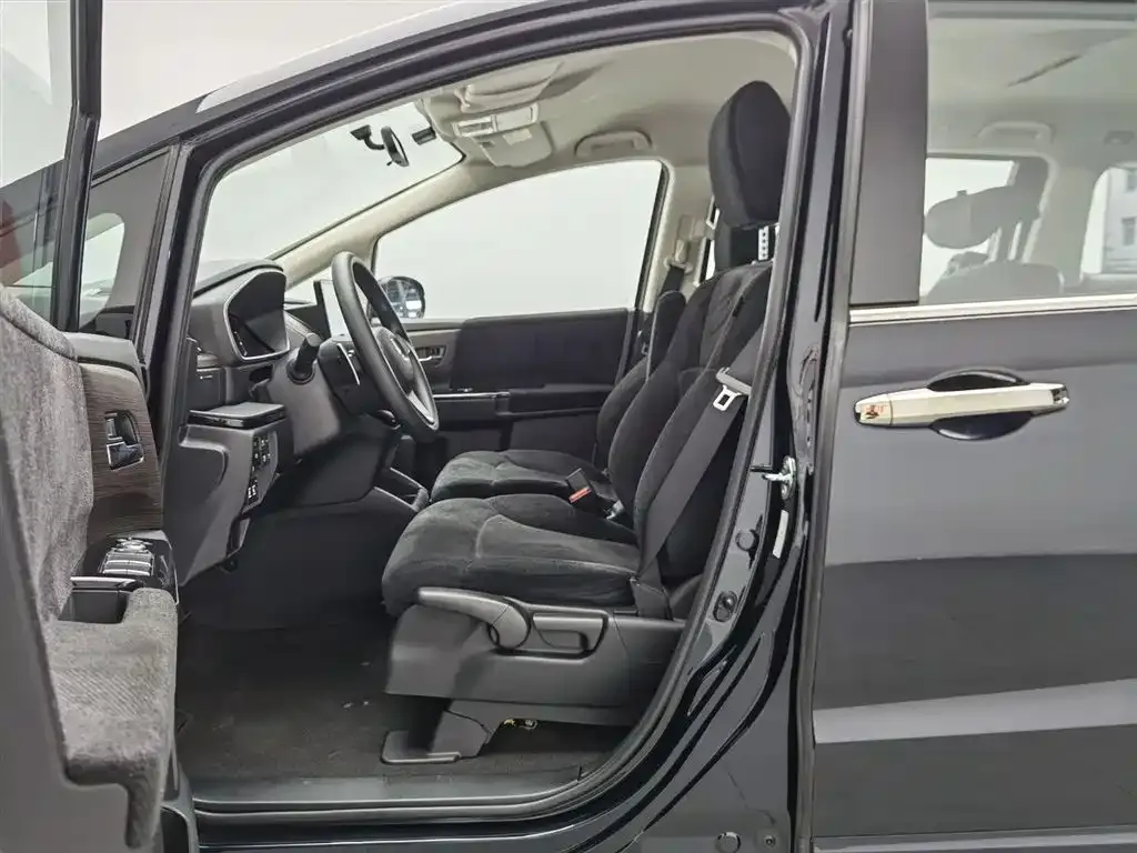 Honda Odyssey 2024 из CN, фото 3