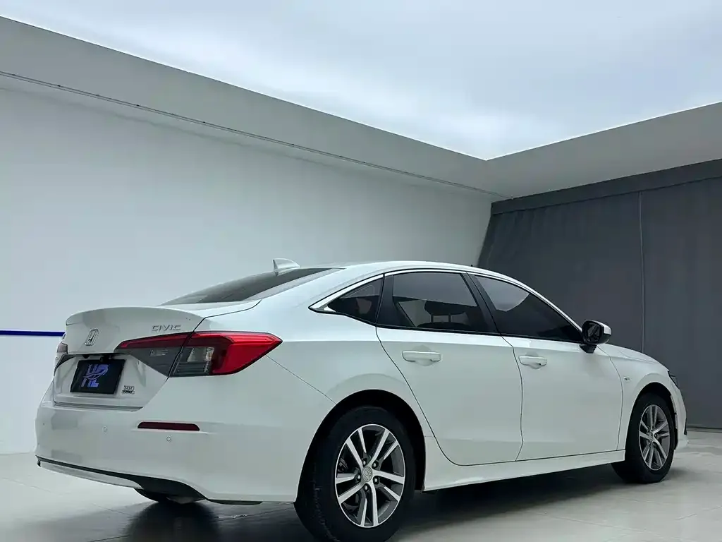 Honda Civic 2023 из CN, фото 3