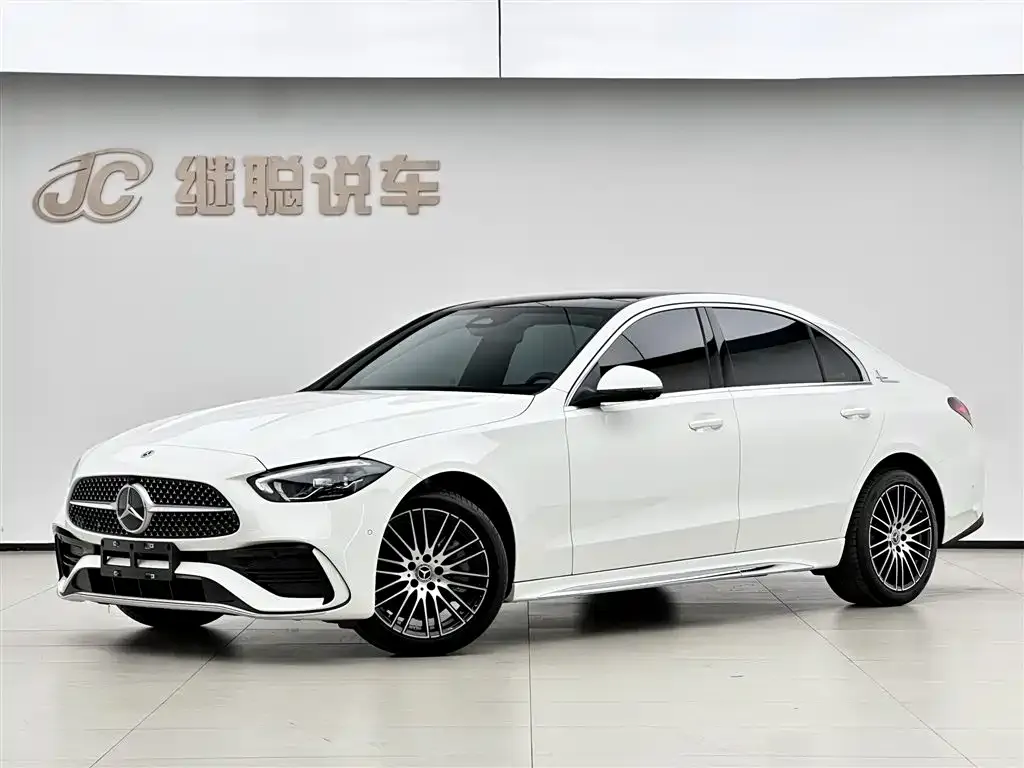 Mercedes-Benz C-Class — фото 1