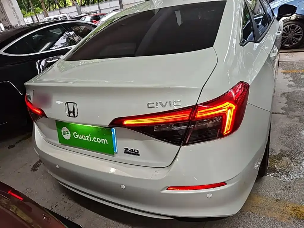Honda Civic — фото 3