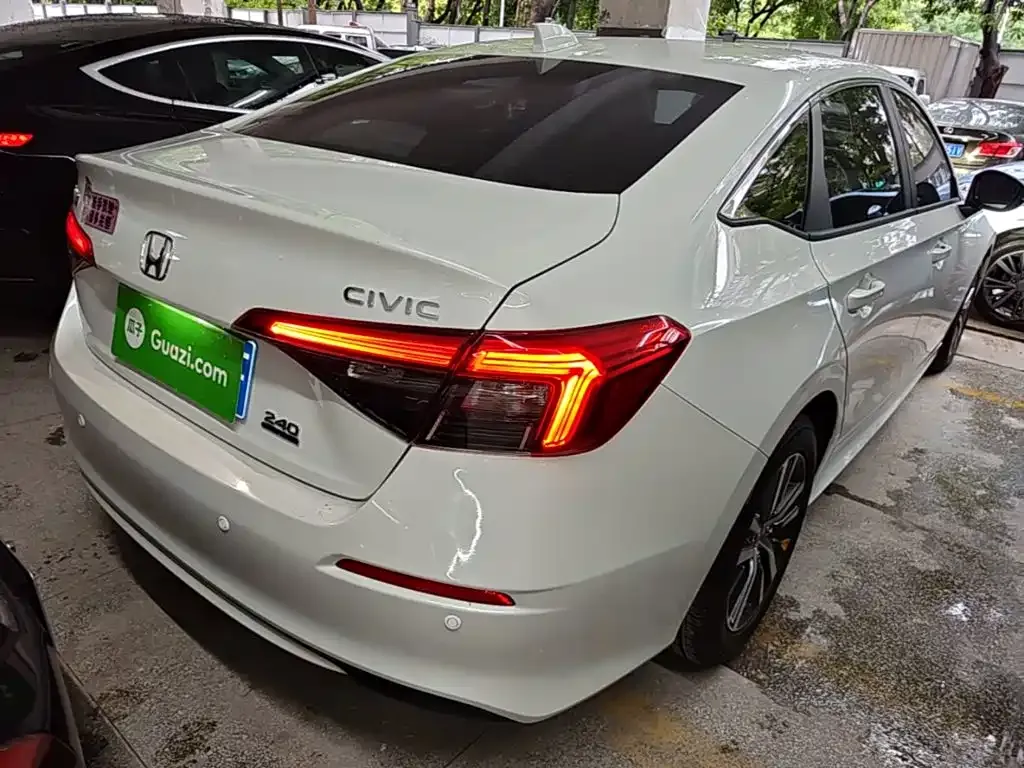 Honda Civic — фото 5