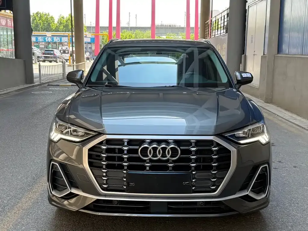 Audi Q3 — фото 3