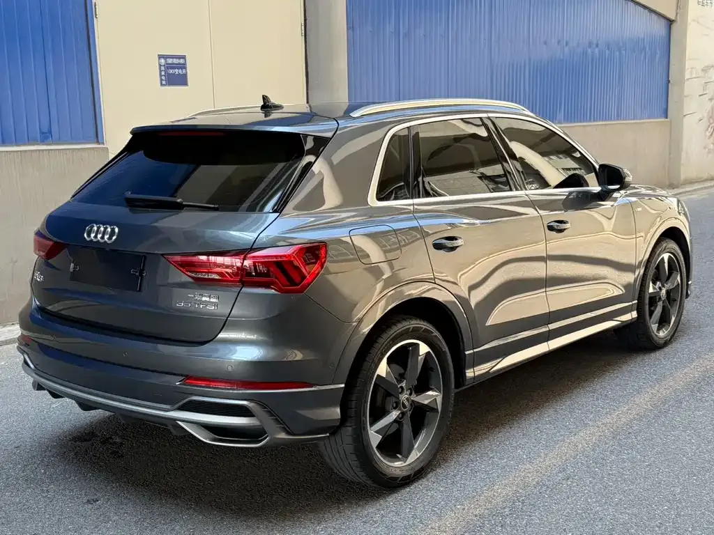 Audi Q3 — фото 7
