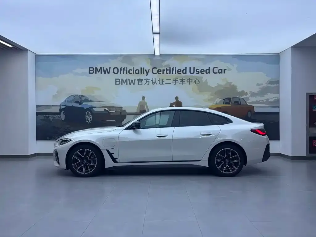 BMW i4 — фото 2