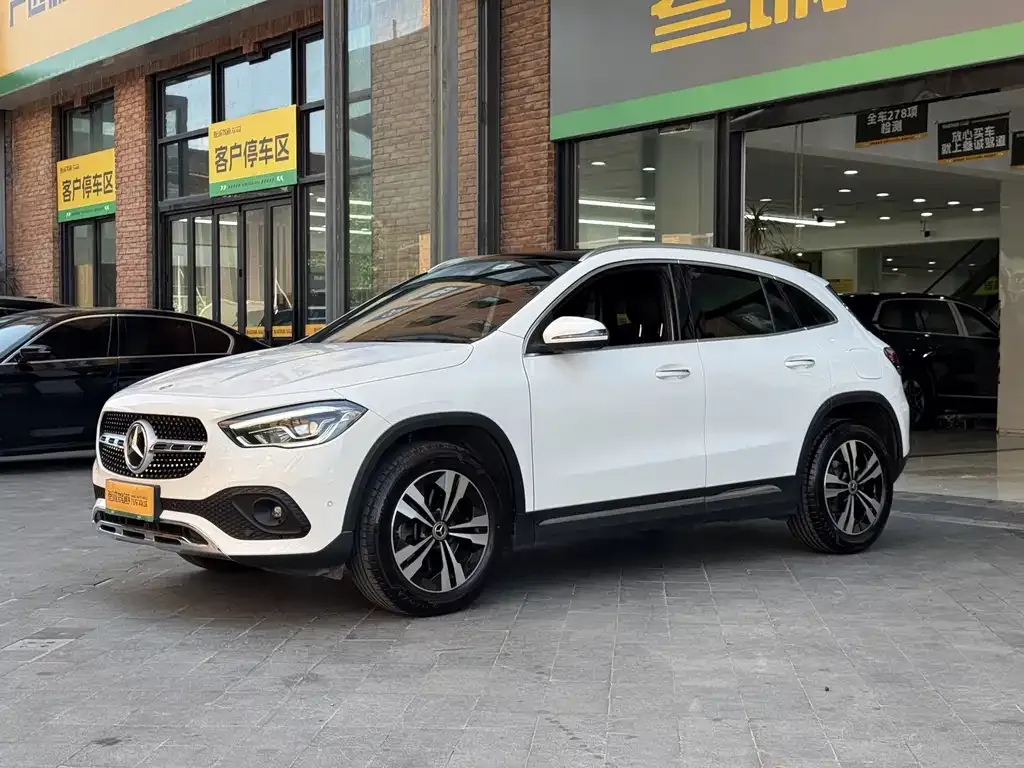 Mercedes-Benz GLA — фото 6