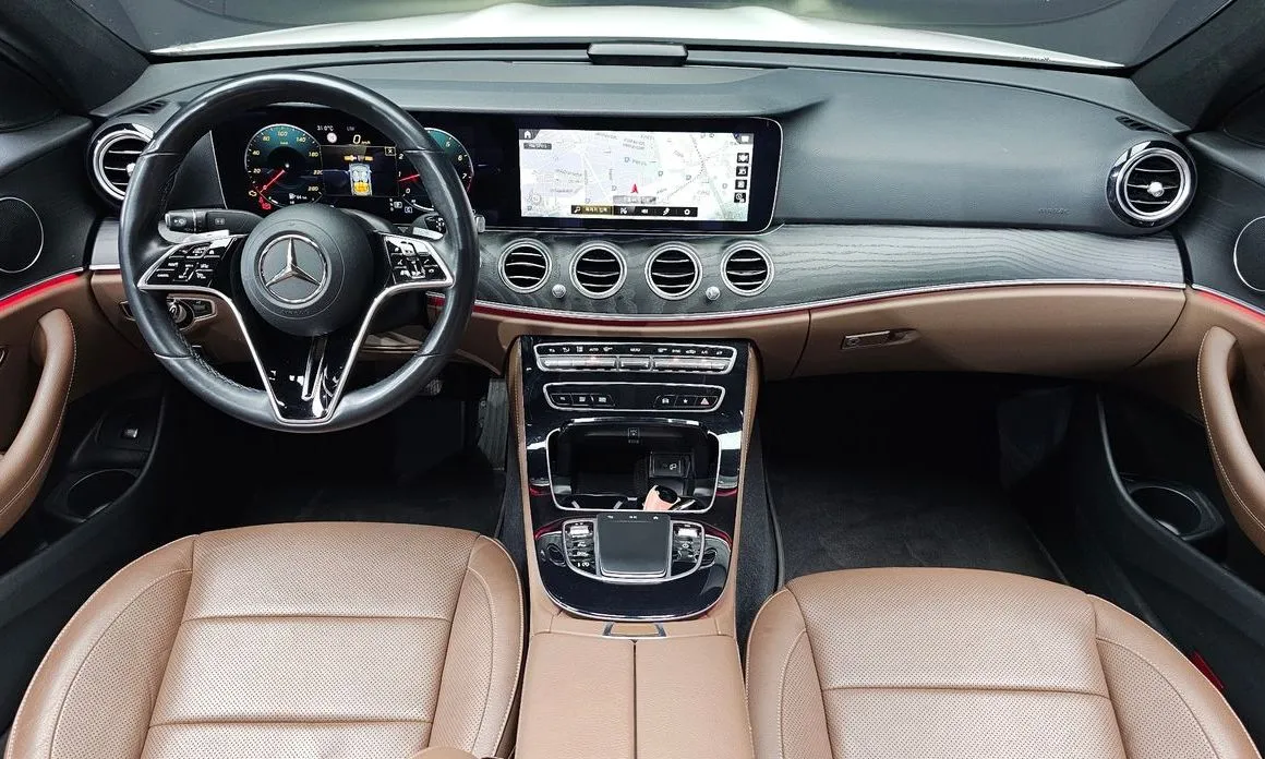 Mercedes-Benz E-Class — фото 10
