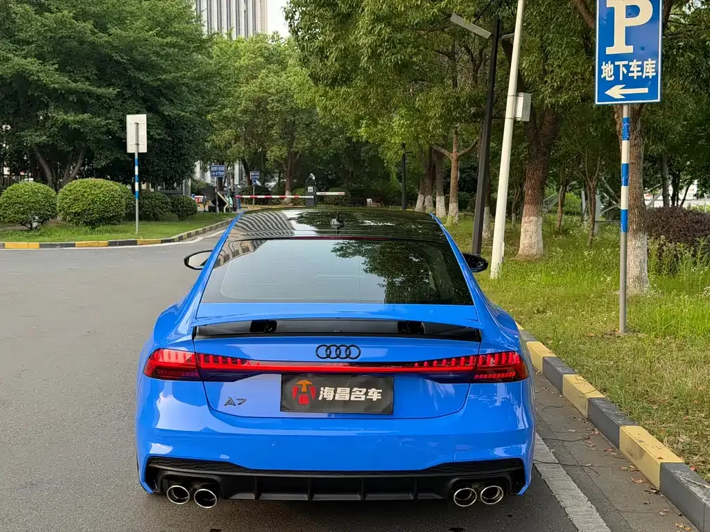 Audi A7 — фото 9