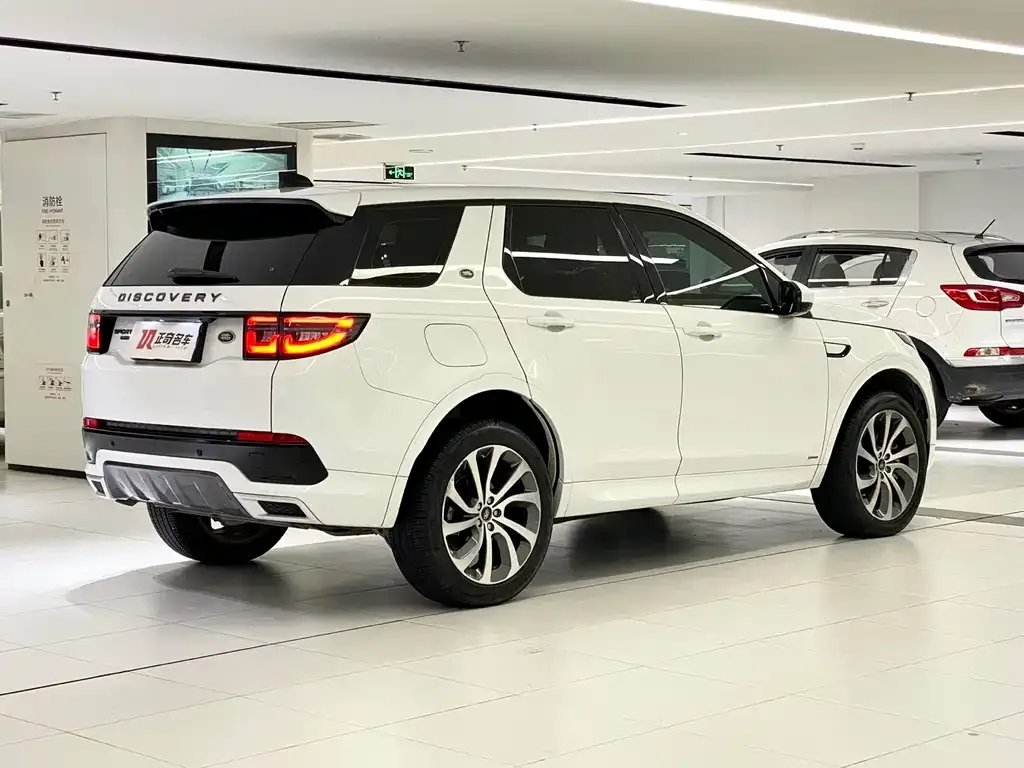 Land Rover Discovery Sport — фото 2