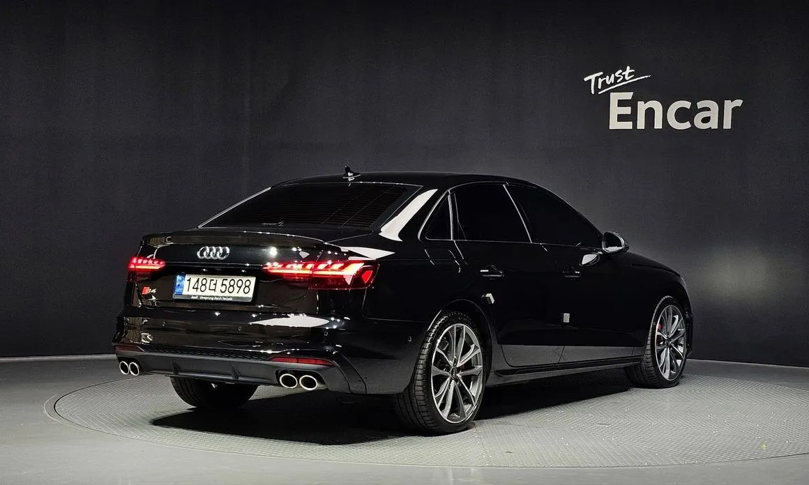 Audi S4 2022 из KR, фото 6