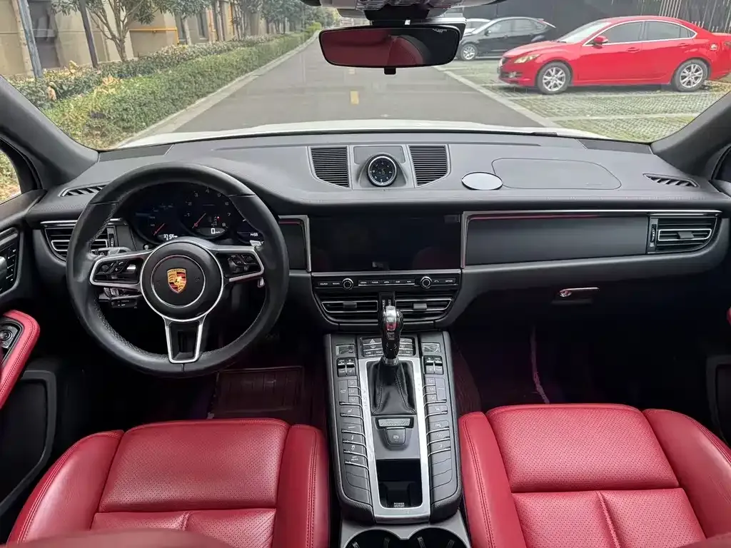 Porsche Macan 2021 из CN, фото 3