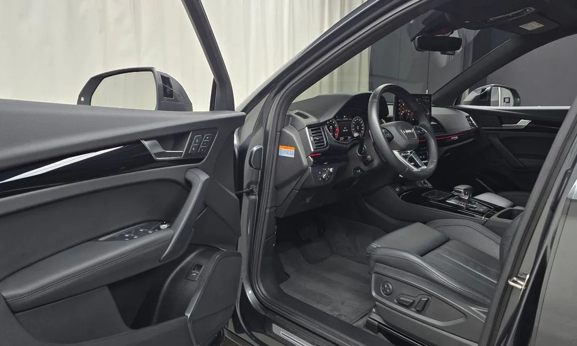 Audi Q5 2021 из KR, фото 2