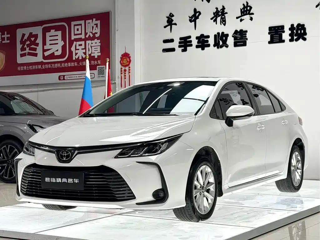 Toyota Corolla — фото 1