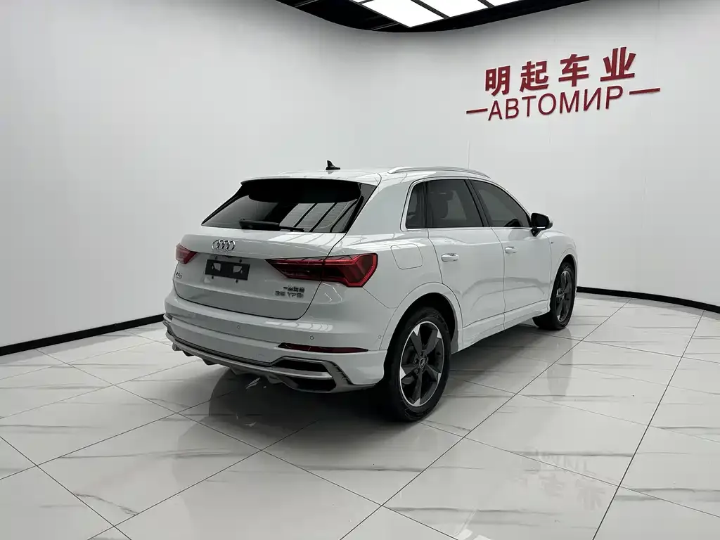 Audi Q3 — фото 4