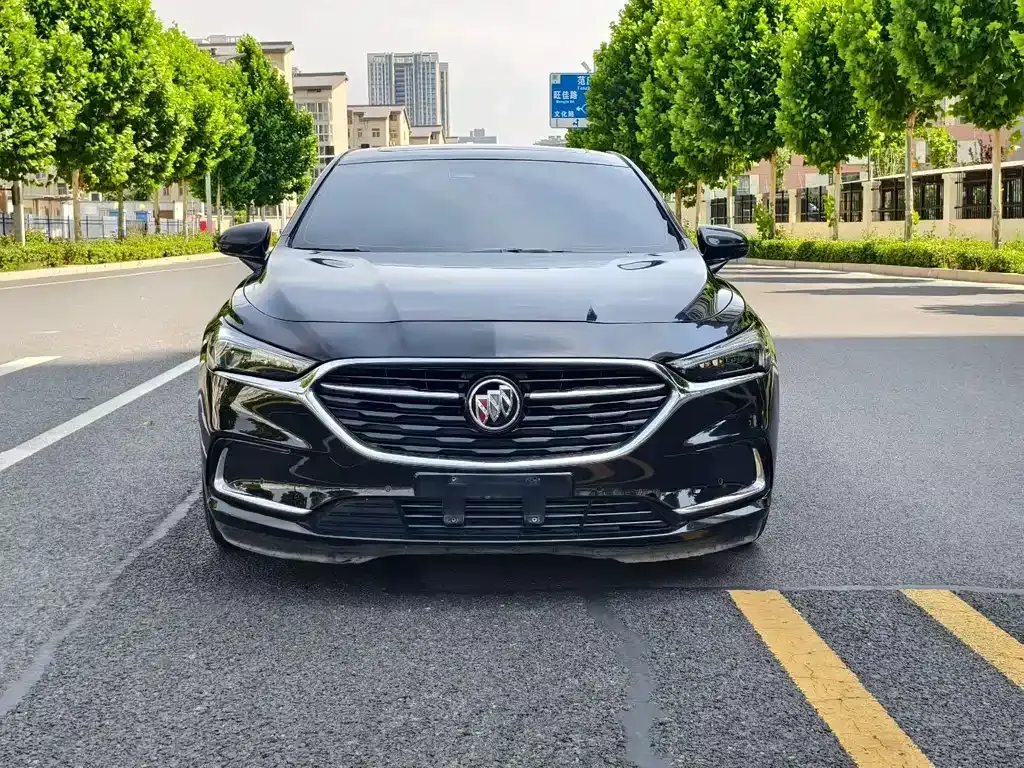 Buick LaCrosse — фото 9