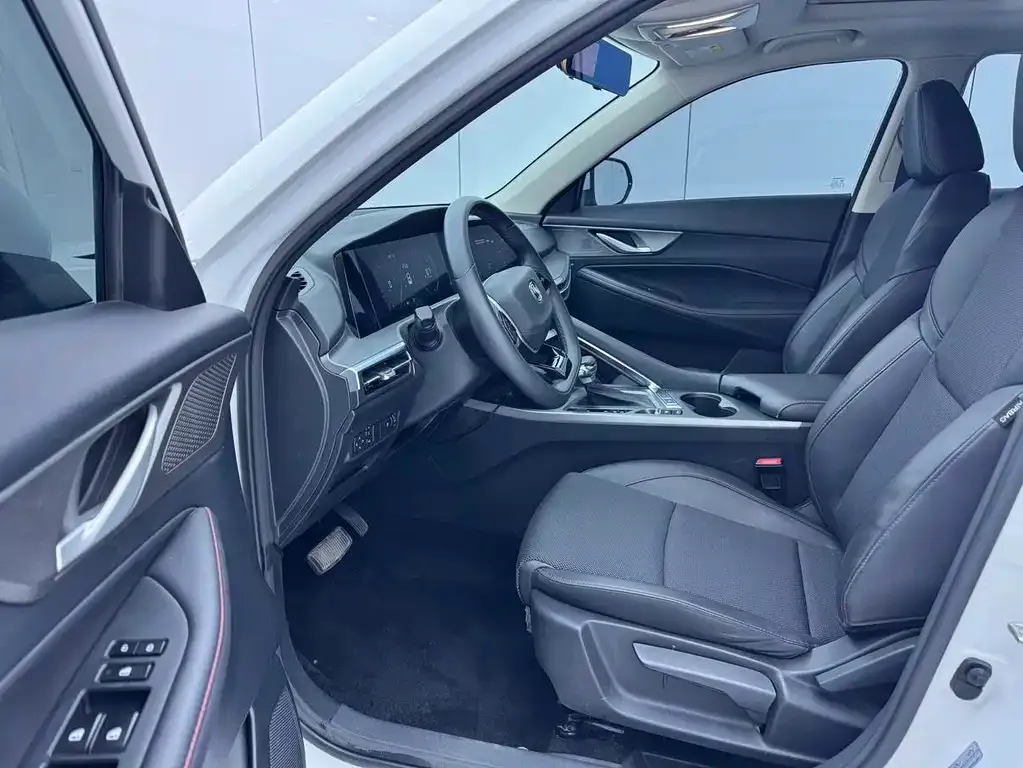 Changan CS35PLUS — фото 10