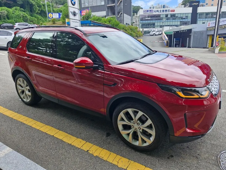 Land Rover Discovery Sport — фото 1
