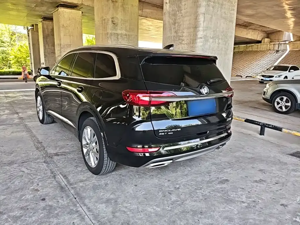 Buick Enclave — фото 4