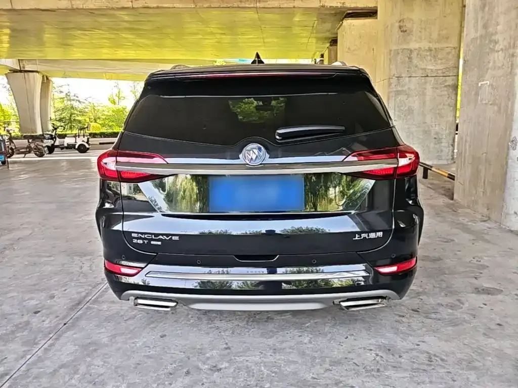 Buick Enclave — фото 7