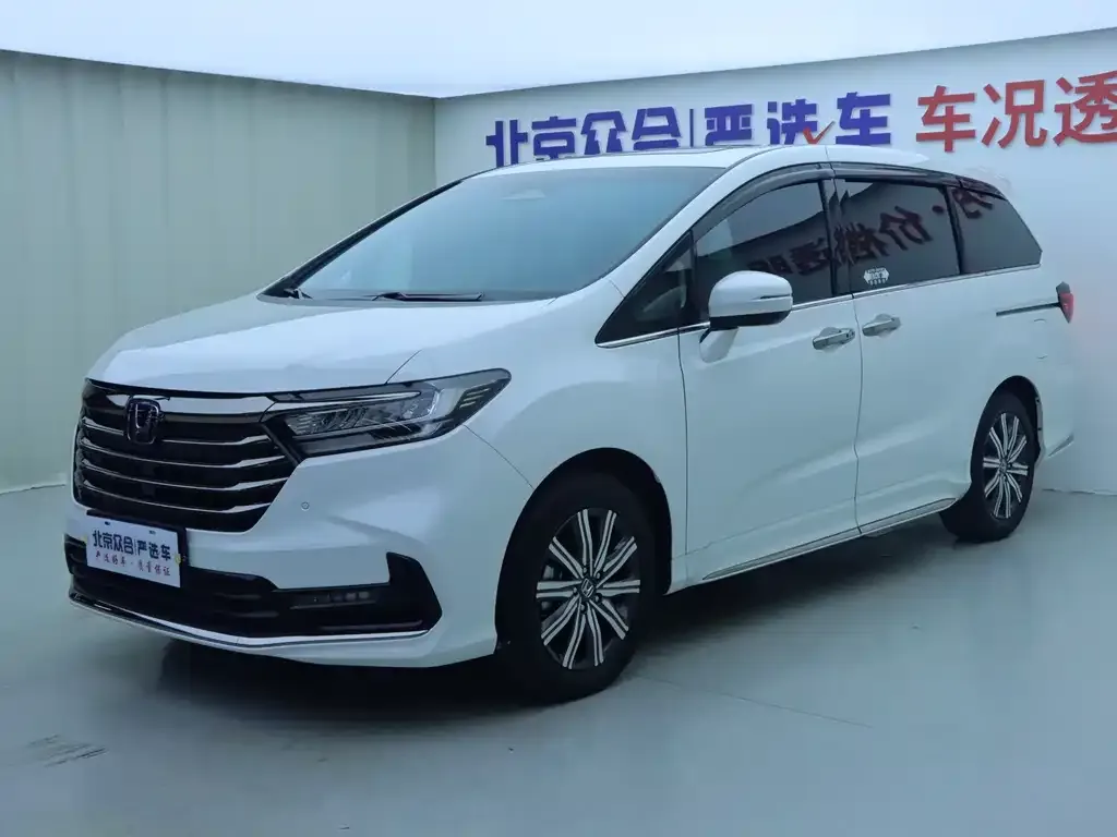 Honda Odyssey — фото 1