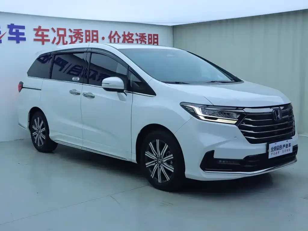 Honda Odyssey — фото 10