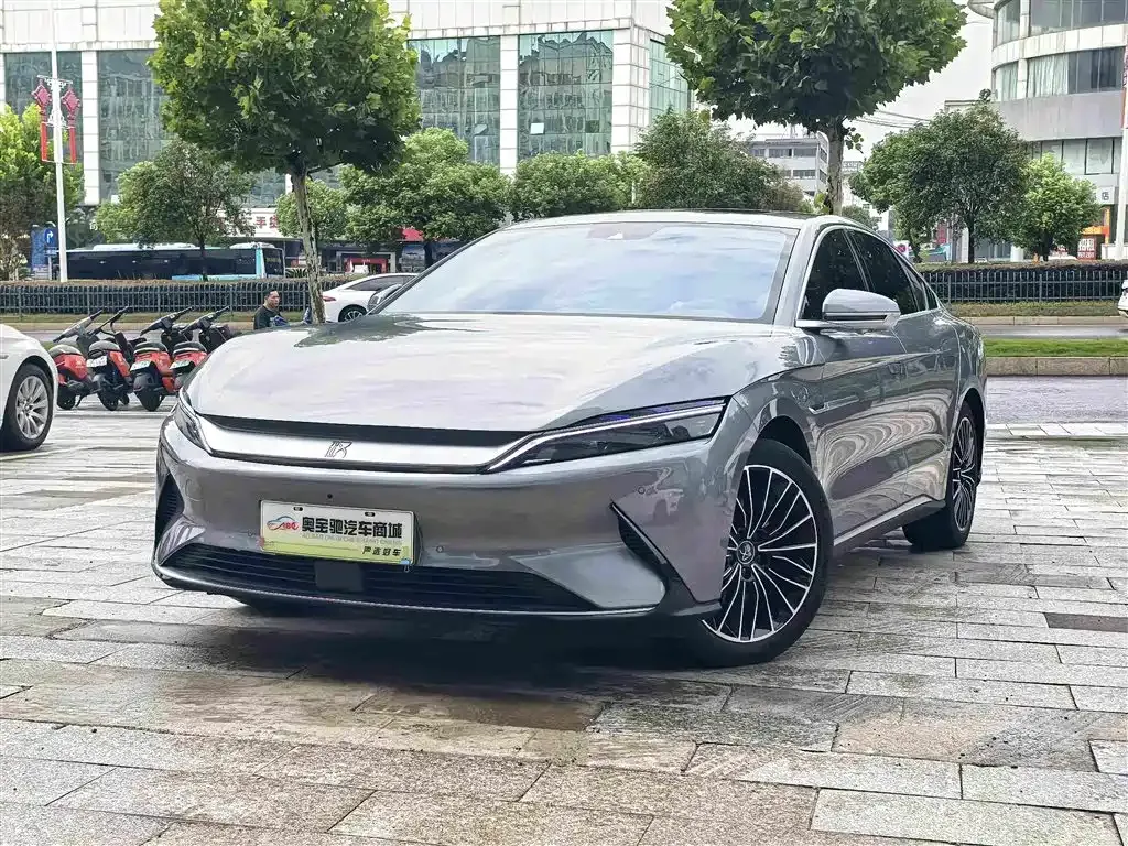 BYD Han — фото 1