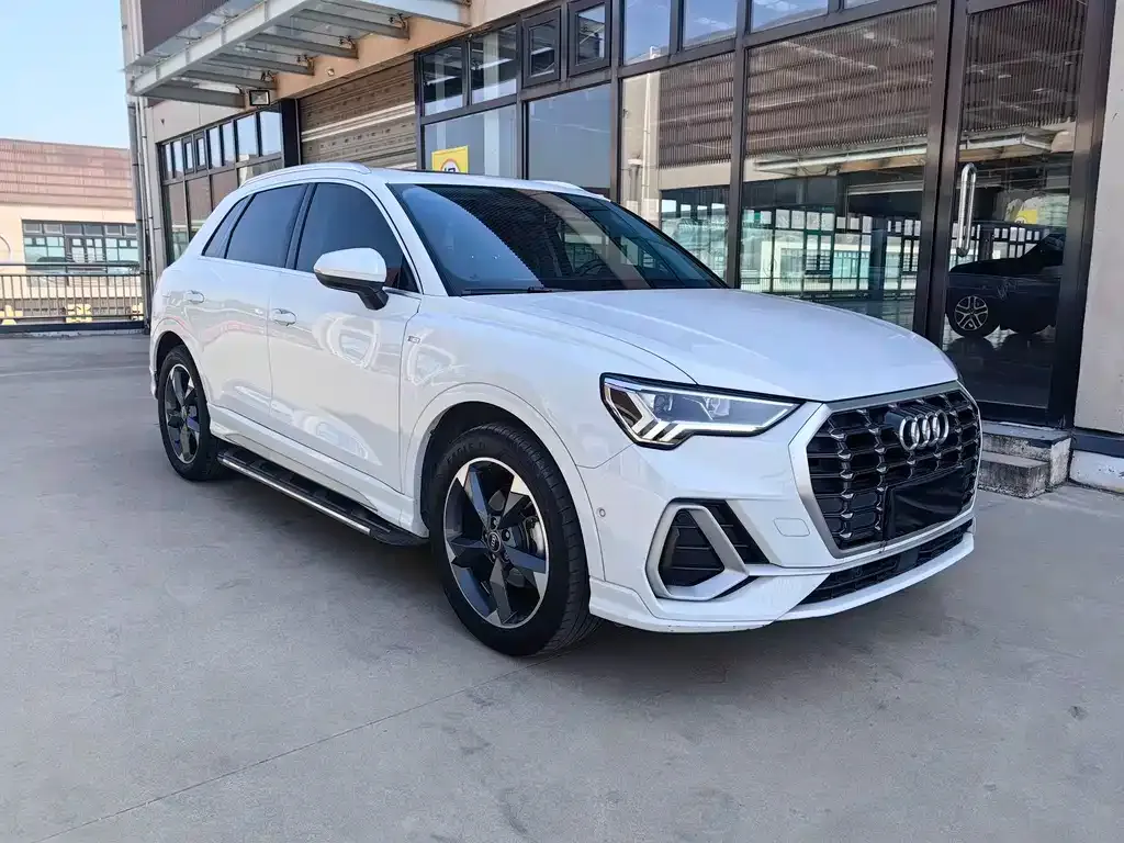 Audi Q3 — фото 9